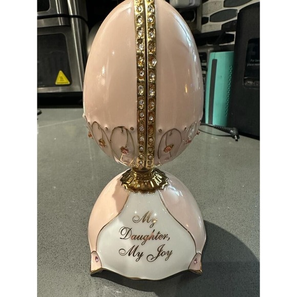 Ardleigh ELLIOT  My Daughter My Joy Music Box Egg Shaped 2008. - Picture 2 of 7